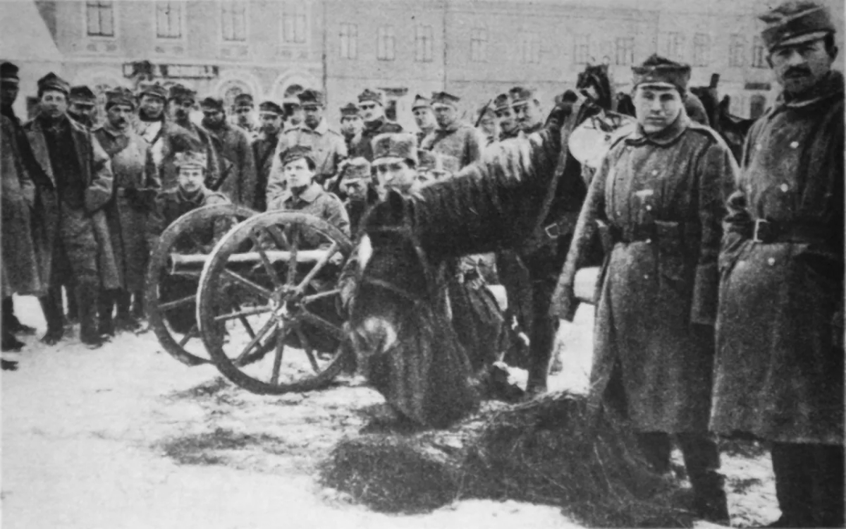 W którym roku Polska odzyskała niepodległość? Odkryj jej znaczenie